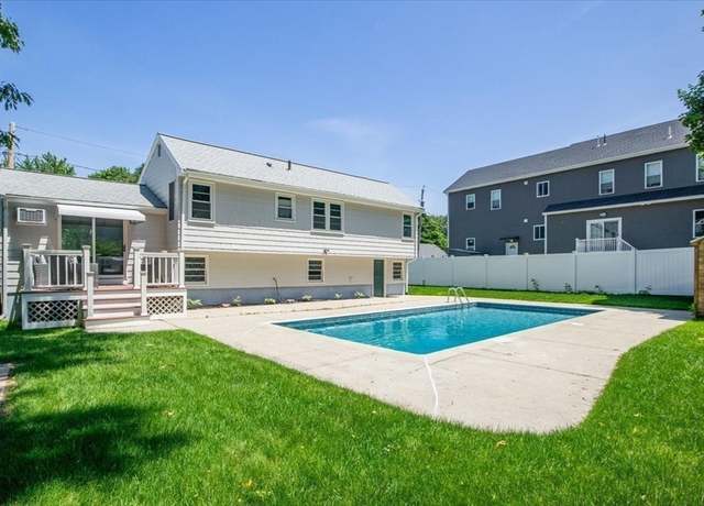 Property at 42 Stevens Ave, Braintree, MA 02184, 3 beds, 1.5 baths
