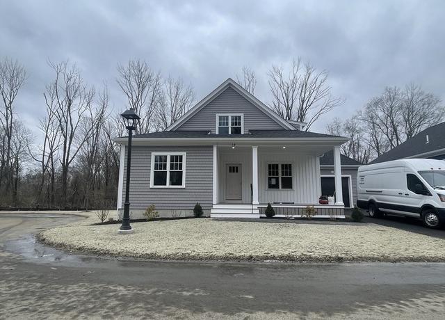 Property at 15 Coach Rd, Easton, MA 02375, 2 beds, 2.5 baths
