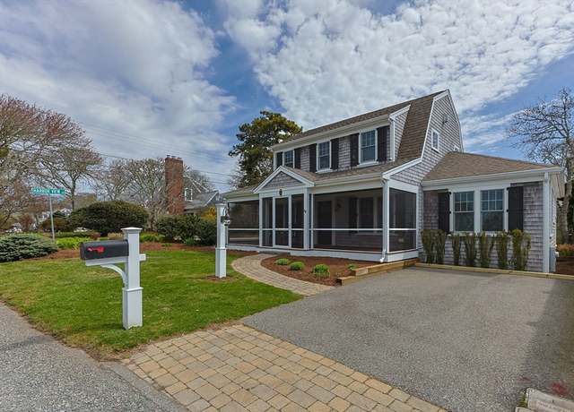 Property at 29 Hiawatha Rd, Harwich, MA 02646, 3 beds, 2 baths