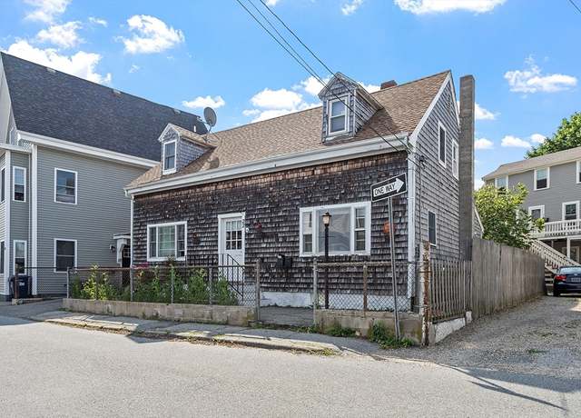 Property at 22 Taylor St #1, Gloucester, MA 01930, 3 beds, 1 bath