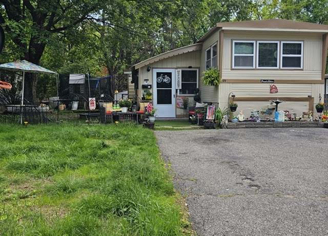 Property at 44 Rest Way, Springfield, MA 01119, 3 beds, 1 bath