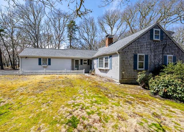 Property at 4 Maura Rd, Yarmouth, MA 02673, 4 beds, 2.5 baths