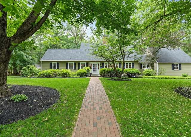 Property at 28 Lincoln Dr, Acton, MA 01720, 4 beds, 2.5 baths