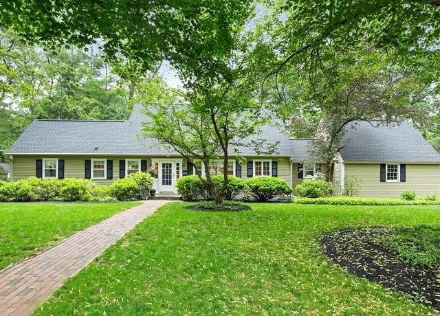 Property at 28 Lincoln Dr, Acton, MA 01720, 4 beds, 2.5 baths