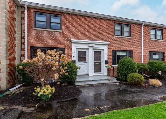 Property at 190 Church St #190, Waltham, MA 02453, 2 beds, 1.5 baths