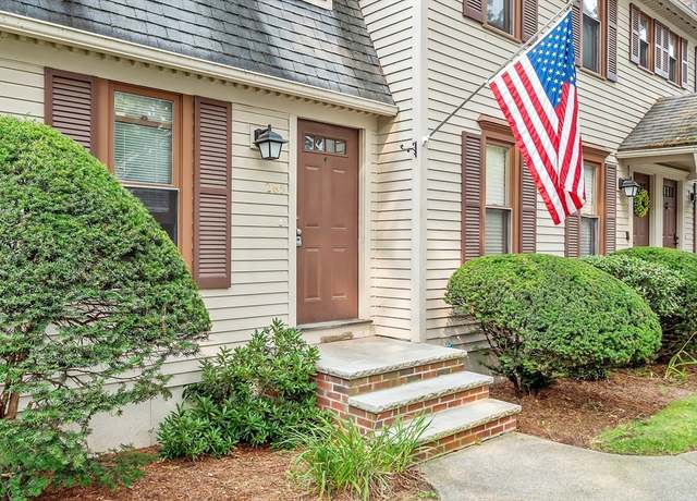 Property at 265 Wellman Ave #265, Chelmsford, MA 01863, 2 beds, 1.5 baths