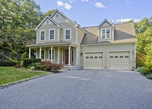 Property at 245 Smith St, Attleboro, MA 02703, 3 beds, 2.5 baths