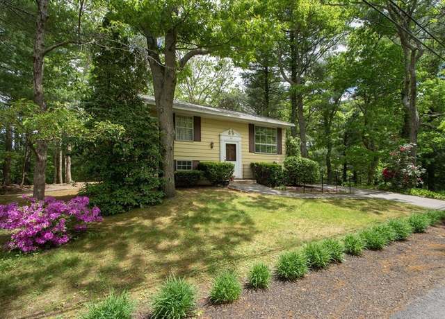 Property at 96 Esta Rd, Plymouth, MA 02360, 3 beds, 1 bath