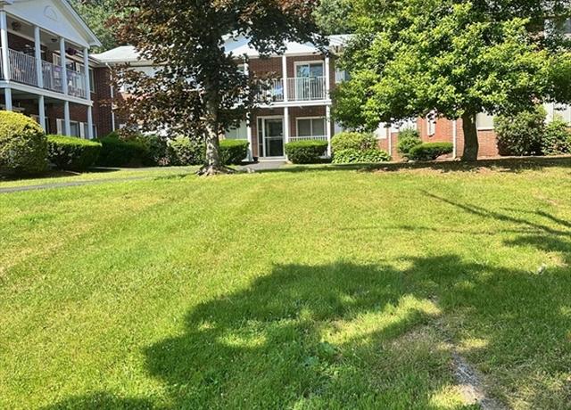 Property at 6 Bayberry Dr #4, Sharon, MA 02067, 1 bed, 1 bath
