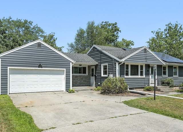 Property at 98 Mildred Ave, Springfield, MA 01104, 3 beds, 2 baths