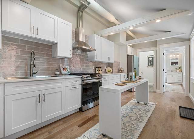 Photo of 31 Paige St #31, Lowell, MA 01852