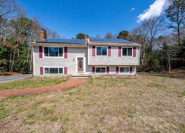 Property at 27 Howard Ave, Bourne, MA 02553, 3 beds, 2 baths