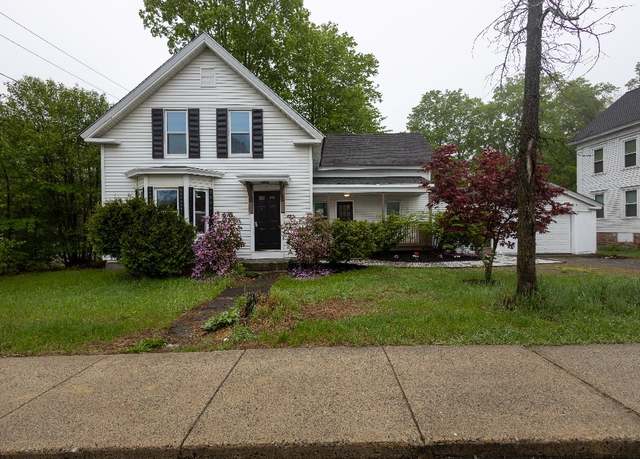 Property at 23 Highland St, Townsend, MA 01469, 4 beds, 1 bath