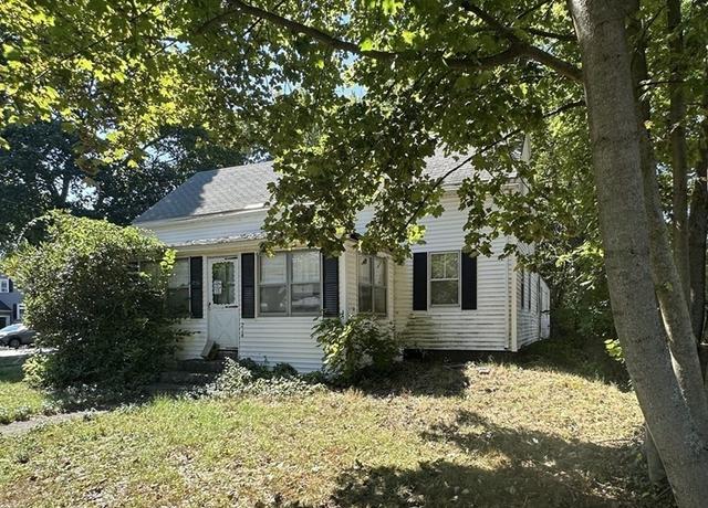 Property at 214 Vernon St, Wakefield, MA 01880, 4 beds, 1 bath