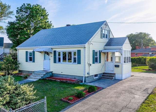Property at 310 Fourth Ave, Lowell, MA 01854, 3 beds, 1 bath