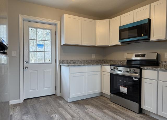 Property at 62 Barlow Ave, Wareham, MA 02576, 2 beds, 1 bath