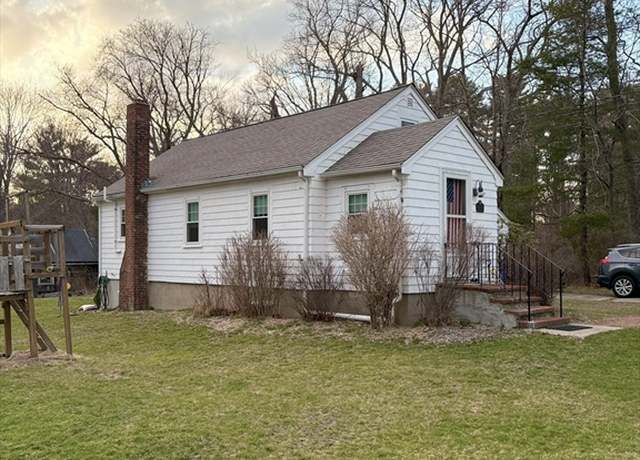 Property at 408 W Washington St, Hanson, MA 02341, 1 bed, 1 bath