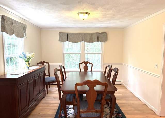 Property at 2 Hickory Ln, Georgetown, MA 01833, 4 beds, 2.5 baths