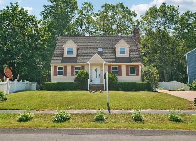 Property at 71 Constance Dr, Lowell, MA 01854, 3 beds, 1.5 baths