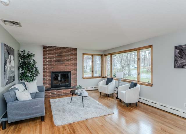 Property at 3 North St, East Longmeadow, MA 01028, 3 beds, 2 baths