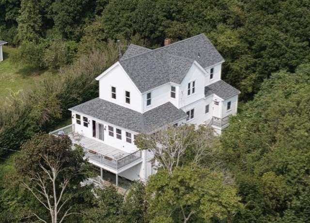 Property at 8 Douglas Ave, Hull, MA 02045, 4 beds, 2 baths