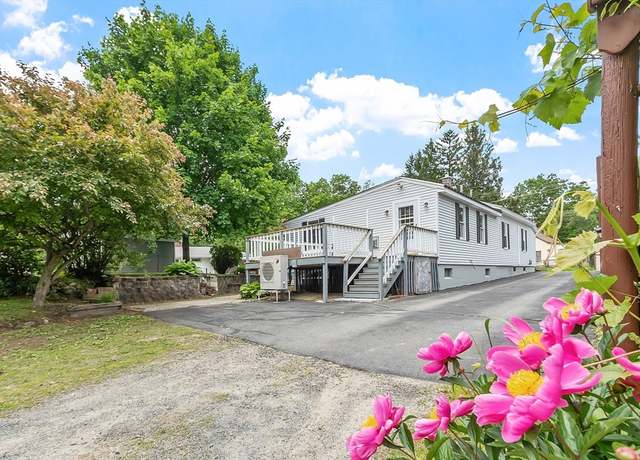 Property at 128 Arthur Ave, Athol, MA 01331, 3 beds, 1 bath