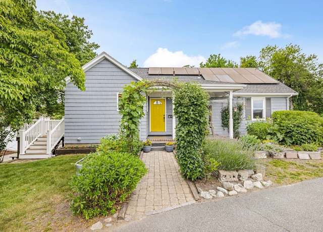 Property at 24 Log Cabin Rd, Lynn, MA 01904, 2 beds, 1.5 baths