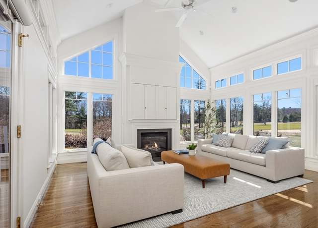 Property at 71 Clubhouse Dr #71, Hingham, MA 02043, 3 beds, 4.5 baths