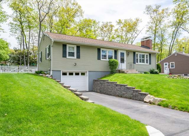 Property at 355 Pickering St, Manchester, NH 03104, 2 beds, 2 baths