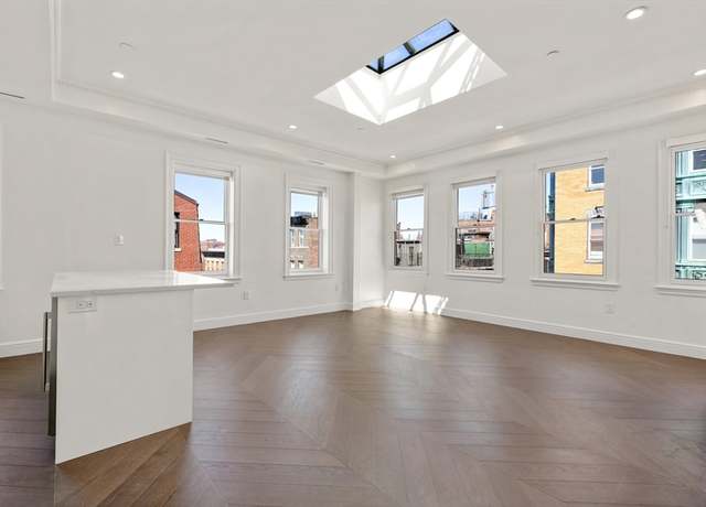 Property at 112 Myrtle St, Boston, MA 02114, 15 beds, 15.5 baths