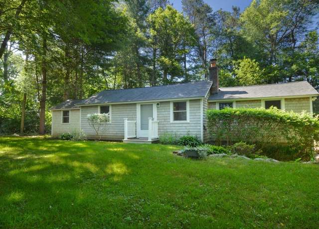 Property at 28 Percival Ln, Sandwich, MA 02563, 2 beds, 1 bath