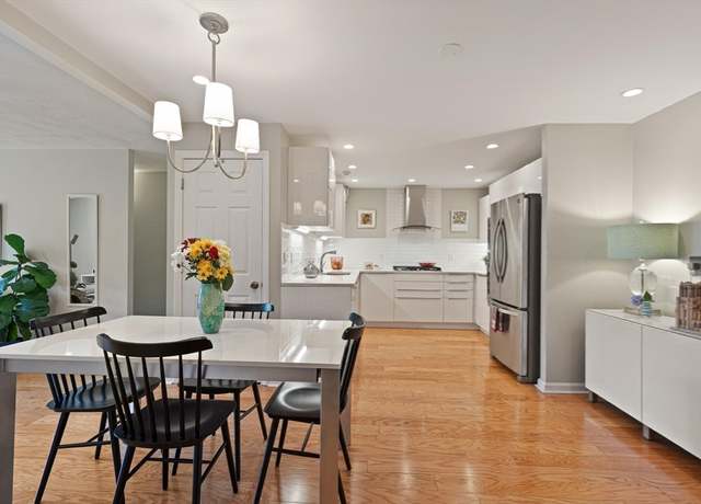 Property at 48 Bigelow Ave #11, Watertown, MA 02472, 2 beds, 2 baths