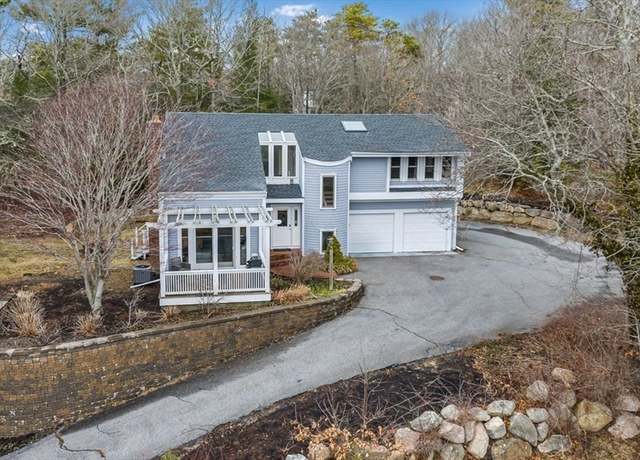 Property at 50 Whistleberry Dr, Barnstable, MA 02648, 4 beds, 2.5 baths