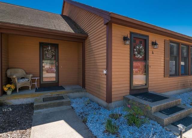 Property at 40 Ware Rd #4, Belchertown, MA 01007, 3 beds, 2 baths