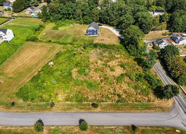 Property at 1 Veader Farm Rd, Rehoboth, MA 02769
