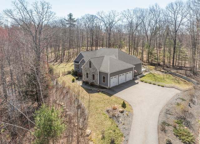 Property at 129 Depot Rd, East Kingston, NH 03827, 3 beds, 2.5 baths