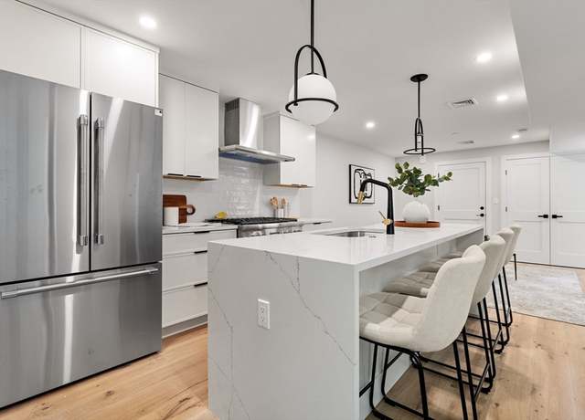 Property at 190 Salem St #2, Boston, MA 02113, 2 beds, 2 baths