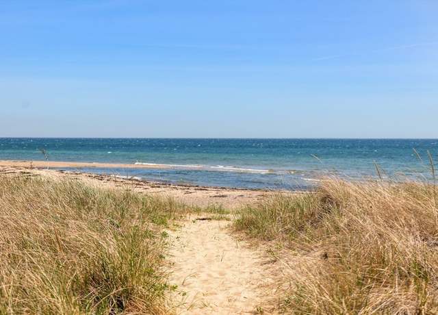 Property at 43 Salt Marsh Ln, Plymouth, MA 02360, 4 beds, 2.5 baths