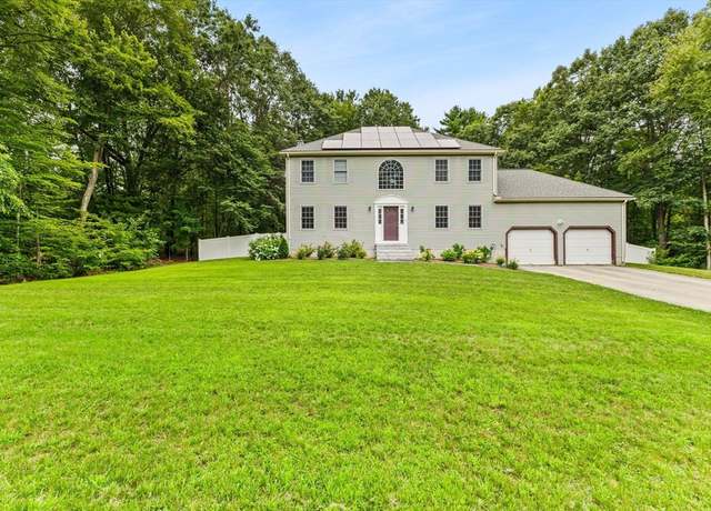 Property at 4 Crestwood Dr, Blackstone, MA 01504, 3 beds, 2.5 baths