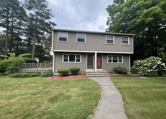 Property at 272 W Central St #272, Franklin, MA 02038, 2 beds, 1.5 baths