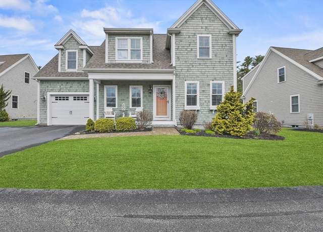 Property at 26 Fairway Dr, Kingston, MA 02364, 3 beds, 2.5 baths