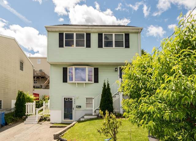 Property at 140 College Farm Rd, Waltham, MA 02451, 4 beds, 2.5 baths