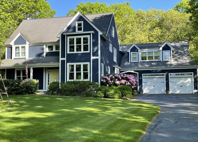 Property at 7 Black Elk Rd, Sharon, MA 02067, 4 beds, 2.5 baths