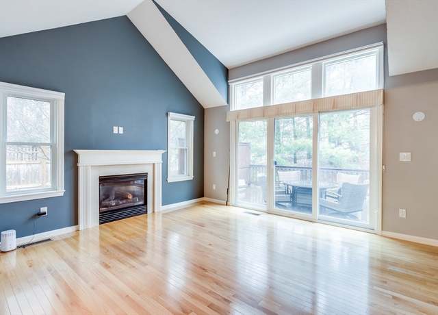 Property at 17 Wayside Path #17, Plymouth, MA 02360, 2 beds, 2.5 baths