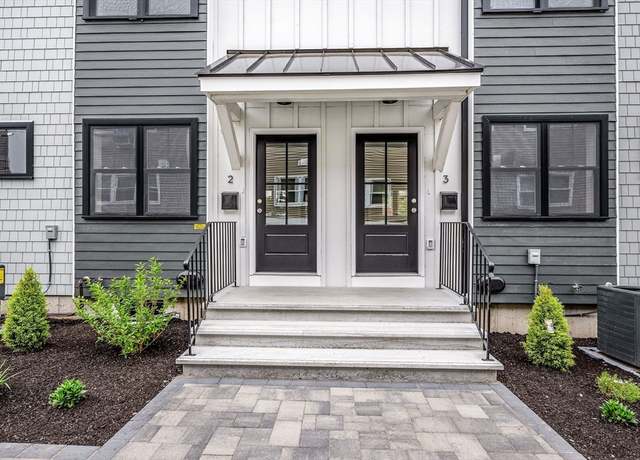 Property at 1514 Gorham St #4, Lowell, MA 01852, 3 beds, 2.5 baths