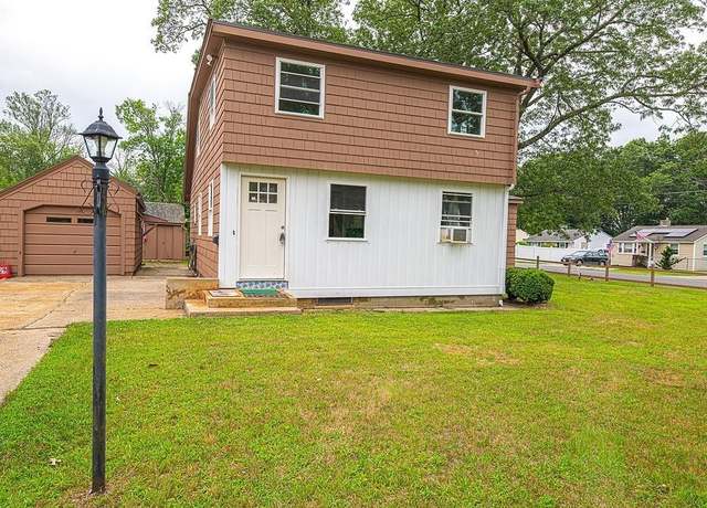 Property at 29 Crystal St, Lowell, MA 01852, 3 beds, 1 bath