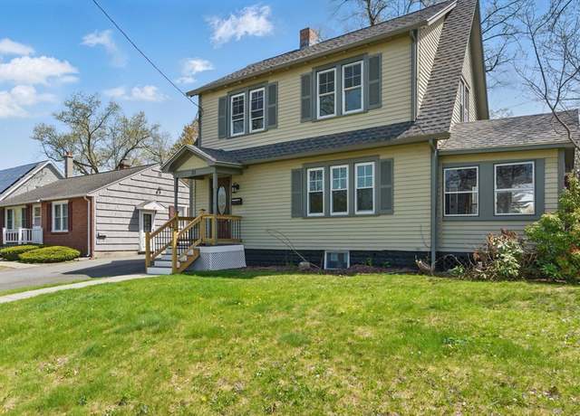Property at 33 Derryfield Ave, Springfield, MA 01118, 3 beds, 1.5 baths
