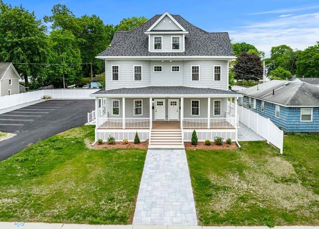Property at 1280 Middlesex St #2, Lowell, MA 01851, 3 beds, 2 baths