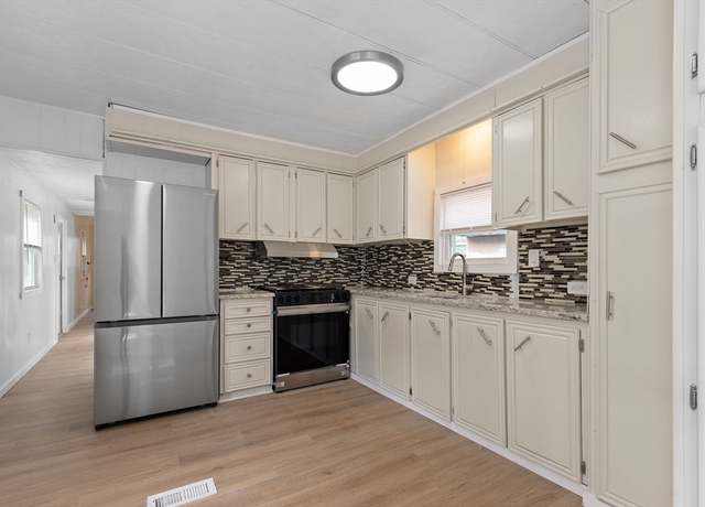 Property at 17 Jake Ln, Acushnet, MA 02743, 2 beds, 1 bath
