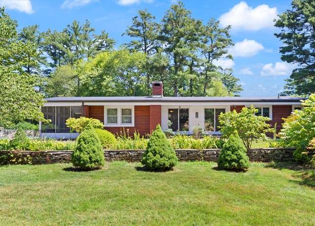 Property at 2 Fernandes Cir, Norton, MA 02766, 3 beds, 3.5 baths